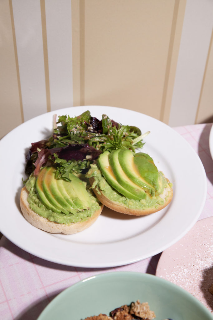 Avocado Toast Gisou Holiday Season Restaurant Paris