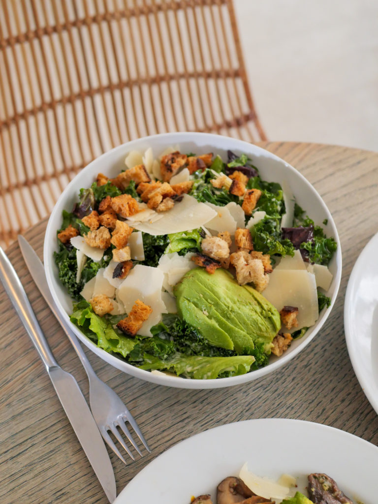 Season Paris restaurants Daily Special Caesar salade